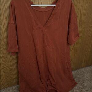 Women's V-Neck Rust Top